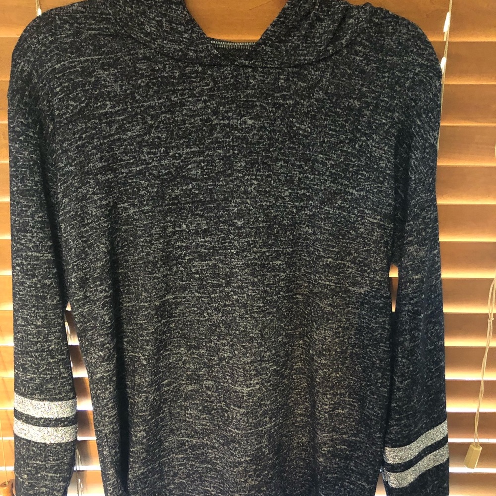 Cute pullover lightweight sweater